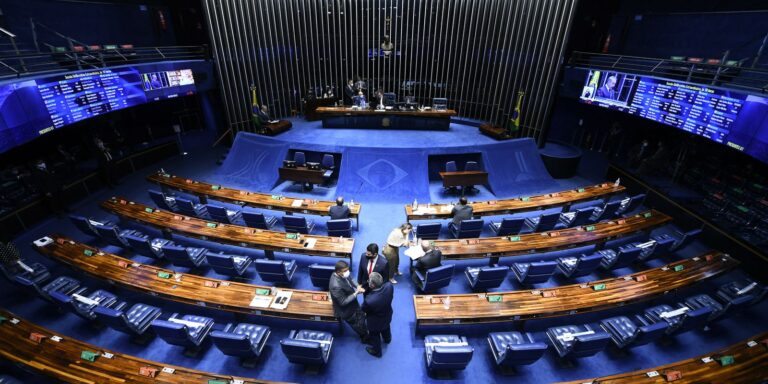 Senado projeto autoriza IPVA zero para motos de até 170 cilindradas