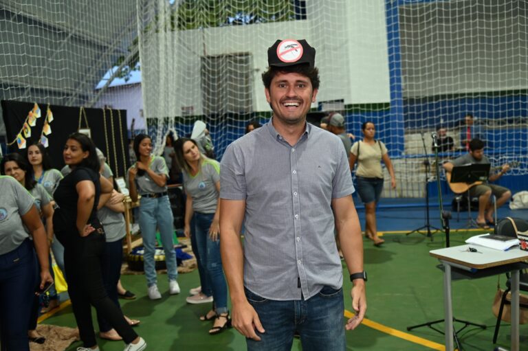THALLES TOMAZELLI REVOLUCIONOU A EDUCAÇÃO DE ITAQUIRAÍ EM DOIS ANOS DE GOVERNO