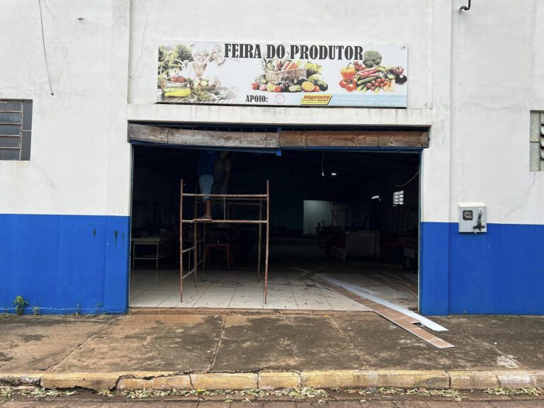 REFORMA DO PRÉDIO DA FEIRA DO PRODUTOR EM ITAQUIRAÍ