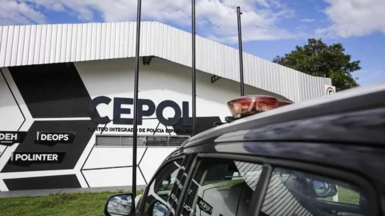 Jovens são presos em flagrante com caminhonete furtada em Campo Grande