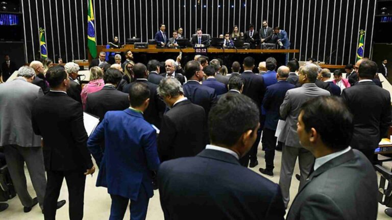 Congresso cria CPMI dos atos antidemocráticos; comissão divide bolsonaristas e lulistas