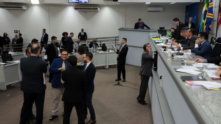 Cinco siglas podem ficar sem representantes na Câmara de Campo Grande, com a janela partidária