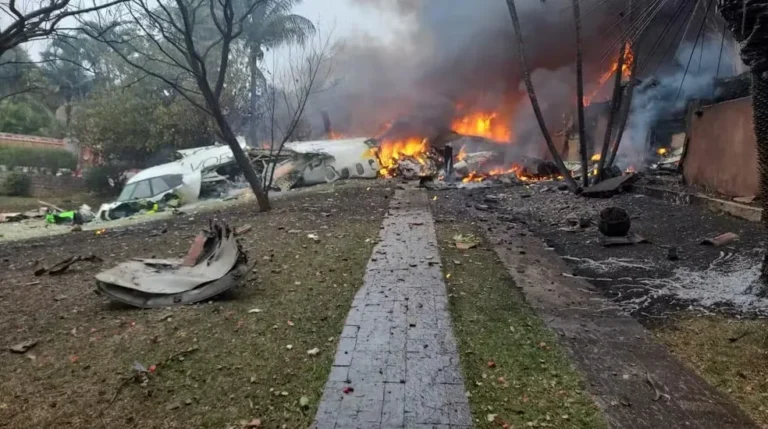 CASAL DE NAVIRAÍ PERDE A VIDA EM ACIDENTE AÉREO
