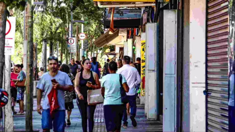 Comércio de Campo Grande fecha no sábado, mas abre nos próximos feriados de novembro