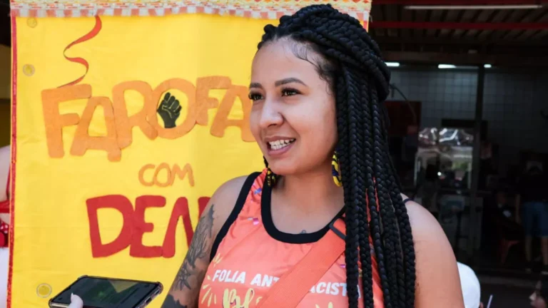 Blocos de Carnaval organizam ações contra assédio durante folia