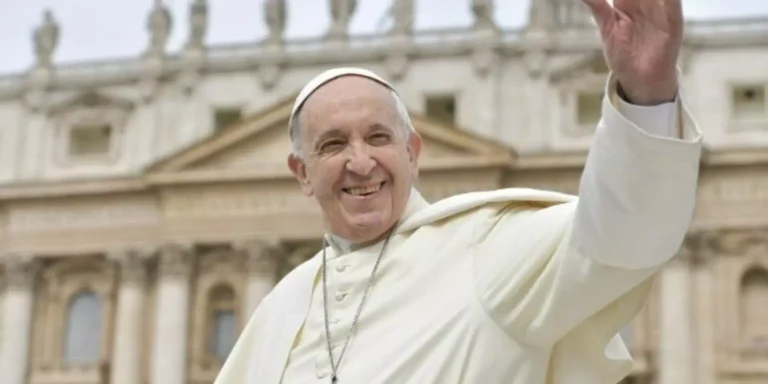 PROFECIA DE SÃO MALAQUIAS E RELAÇÃO COM O PRÓXIMO CONCLAVE: ÚLTIMO PAPA?