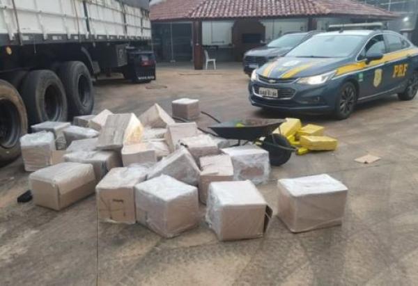 Uma tonelada de maconha é apreendida em caminhão carregado com óleo vegetal
