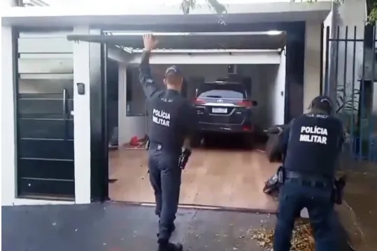 Mundo Novo – operação conjunta apreende 3,5 toneladas de maconha, 800 caixas de cigarros e recupera veículo furtado