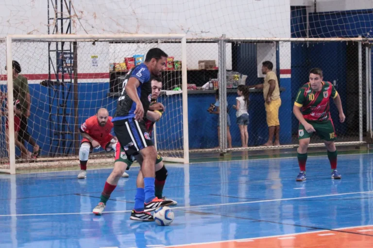 Campeonato de Futsal em Mundo Novo teve início com mais de 20 gols na rodada