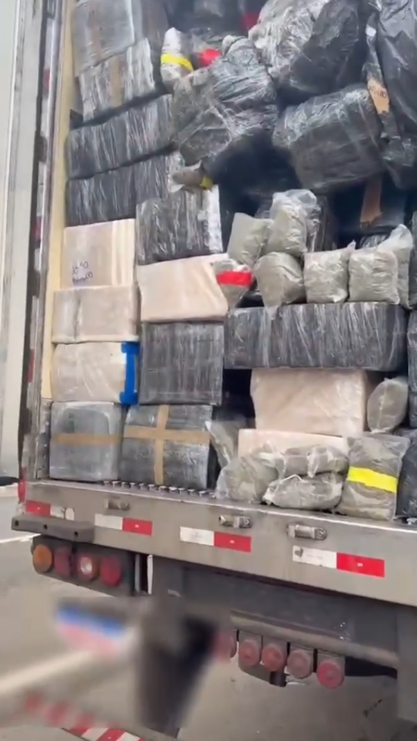 Força integrada apreende mais de 2,5 toneladas de maconha em caminhão na BR-277