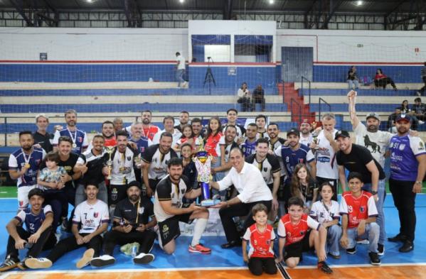 Veteranos faz história e leva os dois títulos do Campeonato Municipal de Futsal de Mundo Novo