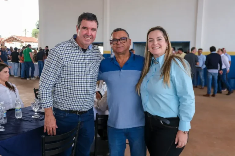 Rhaiza Matos cobra retomada da Estrada Deputado Estadual Onevan de Matos, a Balsinha, e governador confirma continuidade da obra