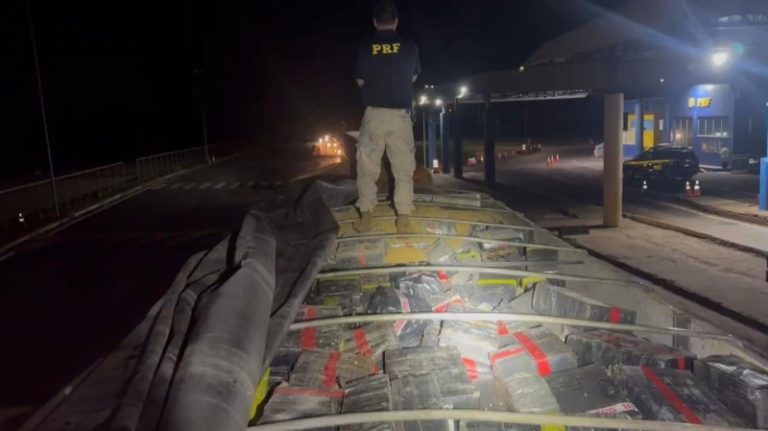 Carreta com 4 toneladas de drogas é apreendida pela PRF em Guaíra