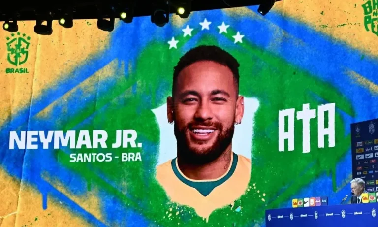 Com Neymar, Panini lança kit de atualização do álbum da Copa