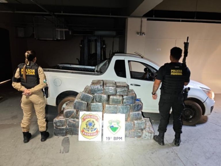 PF e PM apreendem 500 quilos de maconha após perseguição em Guaíra