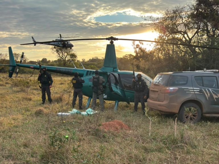 DOF e CGPA interceptam helicóptero com quase 350 quilos de cocaína em Campo Grande