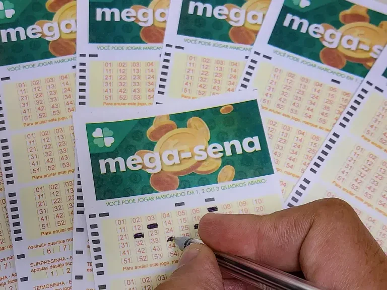 Mega-Sena: ninguém acerta as 6 dezenas e prêmio estimado acumula para R$ 25 milhões