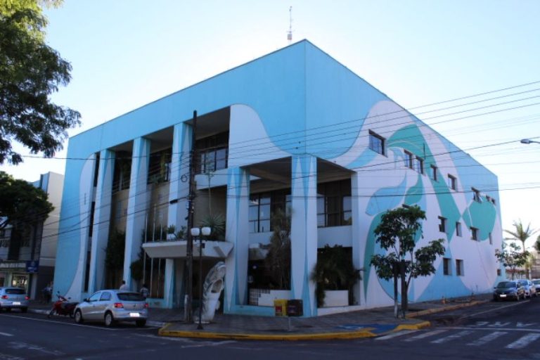 Prefeitura de Guaíra atende Justiça, suspende conselheira tutelar flagrada furtando e convocará substituto
