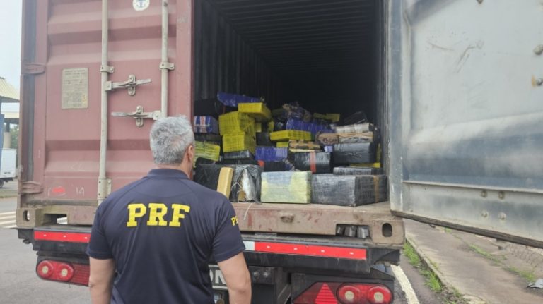 PRF apreende mais de 6 toneladas de maconha em container na BR-163 em Guaíra