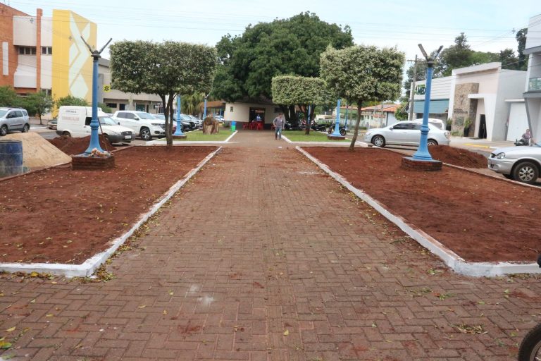 Feira Livre de Mundo Novo recebe melhorias e contará com internet livre
