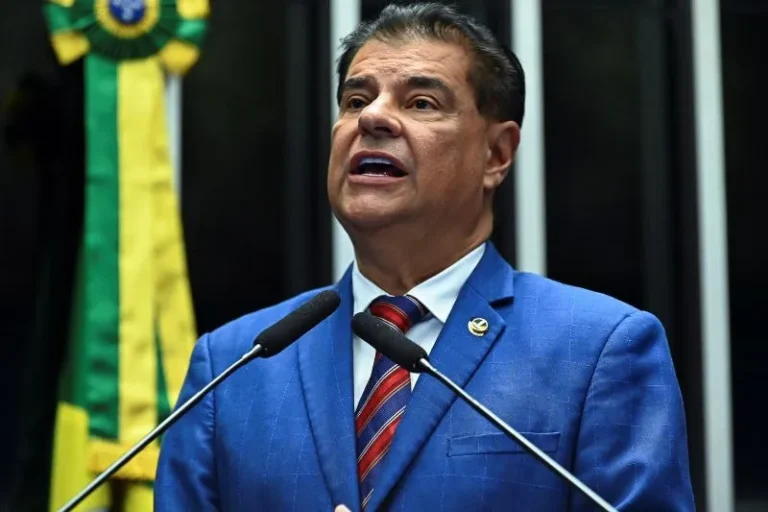 Com medo de perder reeleição, Nelsinho desiste de concorrer e será suplente de Reinaldo